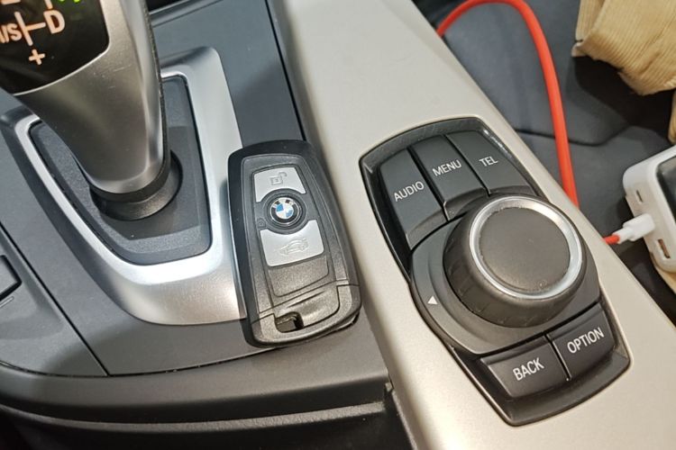 BMW 3 Series 2016 car image #9