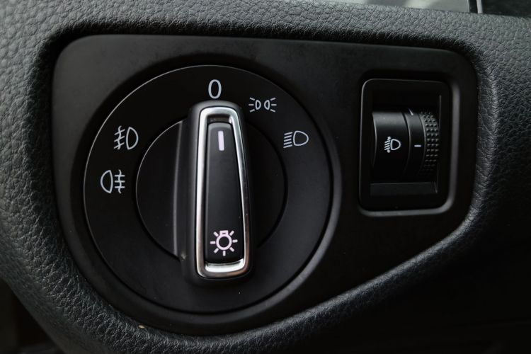 Volkswagen Golf 2018 #22 Volkswagen Golf 2018 car image #22