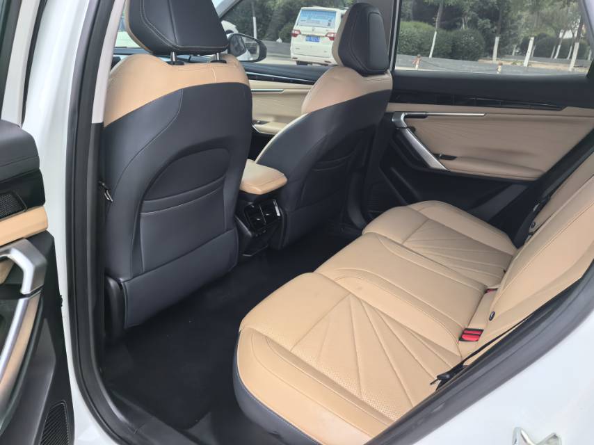 GEELY Boyue L 2024 #8 GEELY Boyue L 2024 car image #8