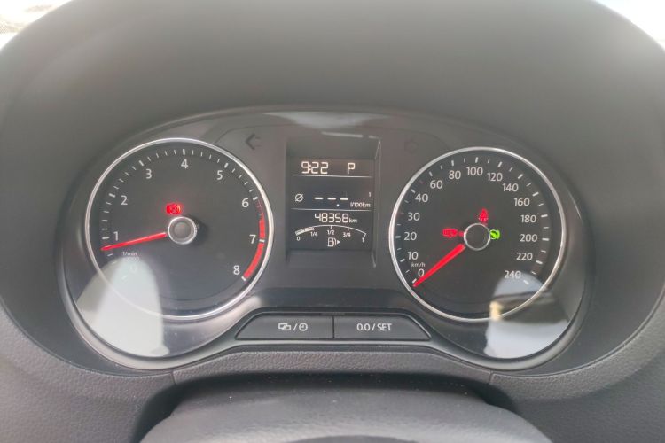 Volkswagen Polo 2017 صورة سيارة #16