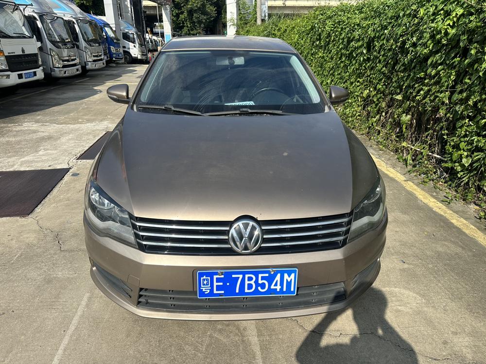 Volkswagen Bora 2014 car image #2