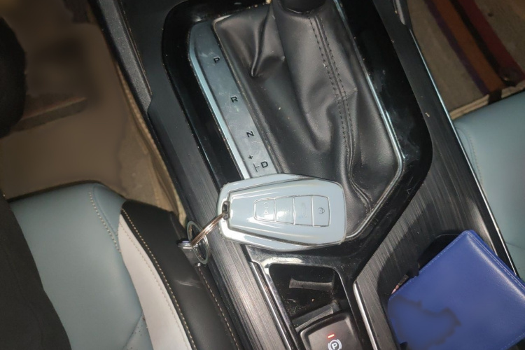 GEELY Emgrand S 2023 immagine di auto #11
