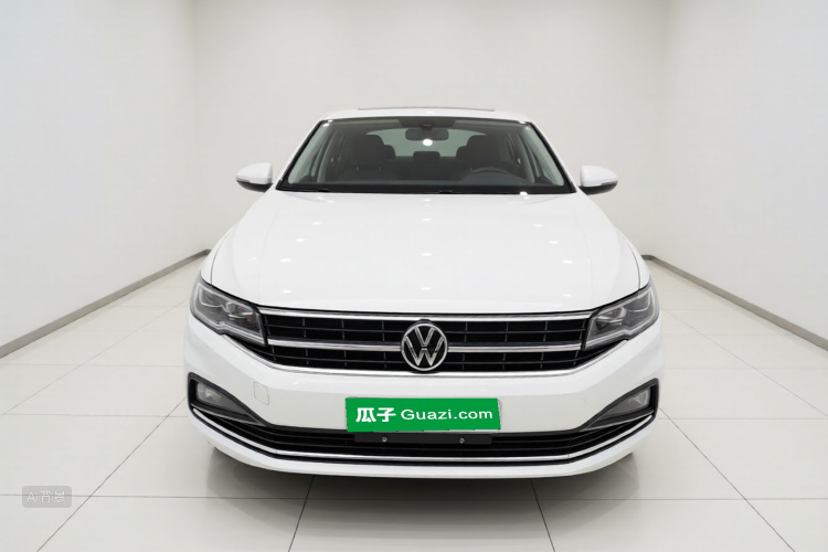 Volkswagen Bora 2022 car image #3
