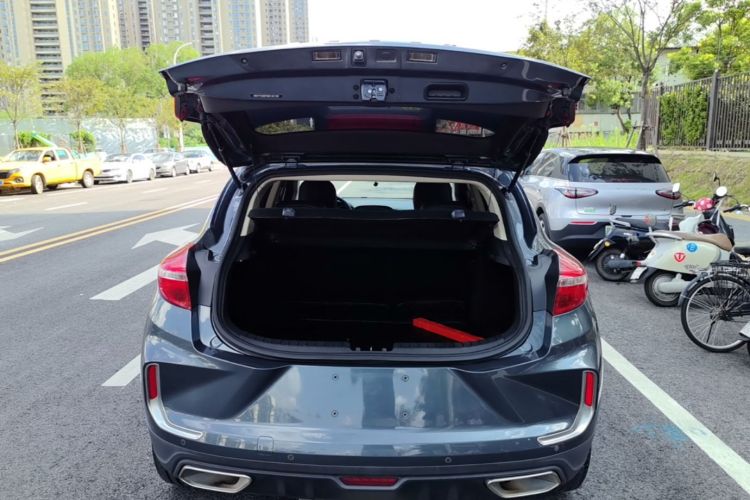 GEELY Emgrand GS 2019 #19 GEELY Emgrand GS 2019 car image #19