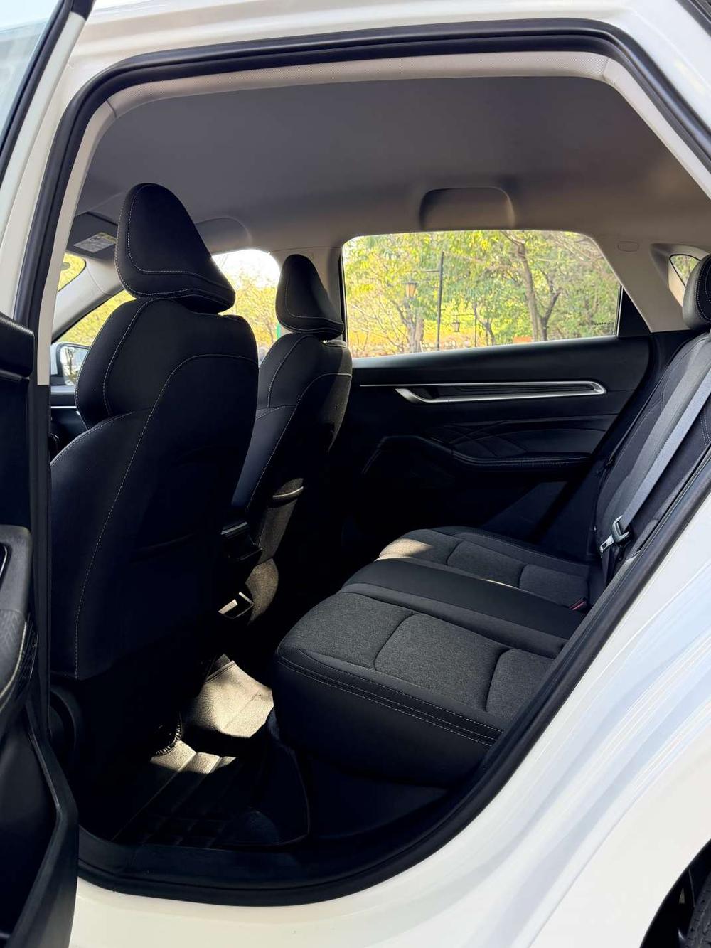 GEELY Emgrand 2024 #19 GEELY Emgrand 2024 car image #19