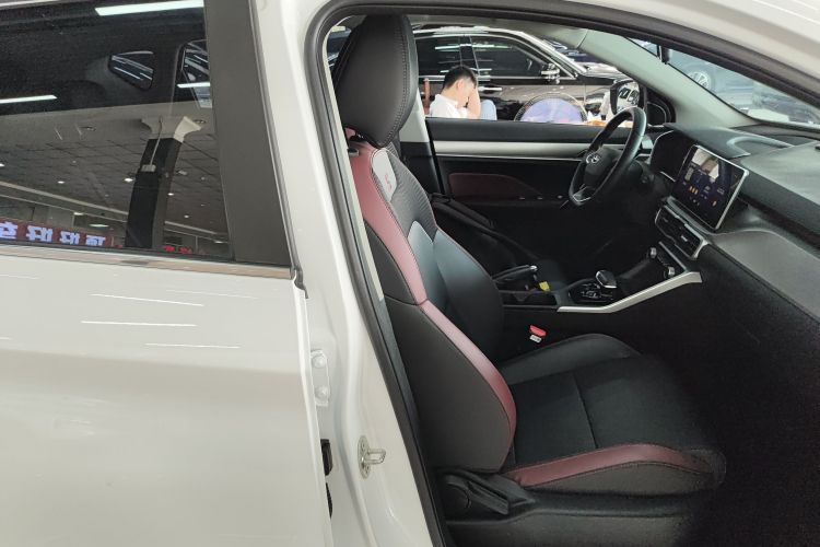 GEELY Coolray 2021 #24 GEELY Coolray 2021 car image #24