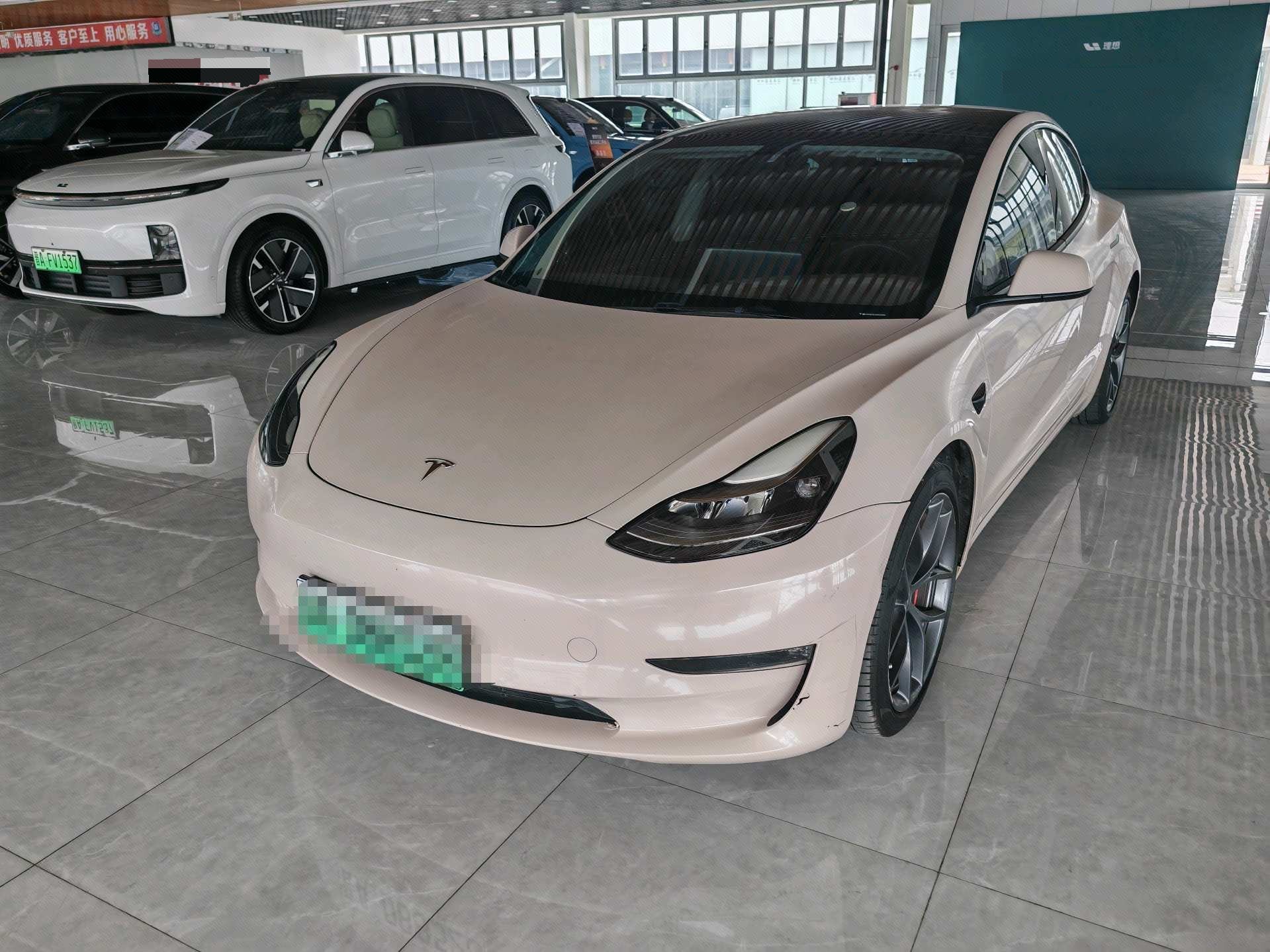 Tesla Model 3 2021 car image 