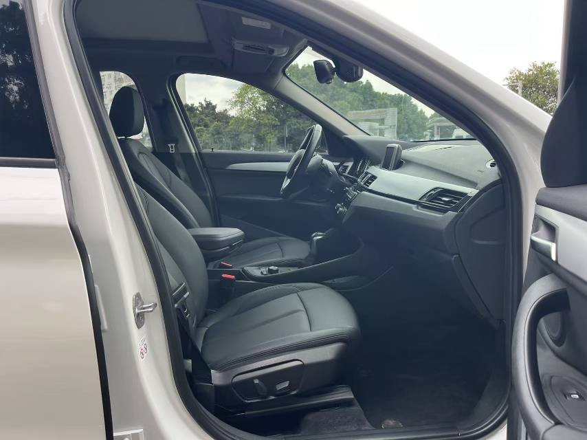 BMW X1 2019 image de voiture #9