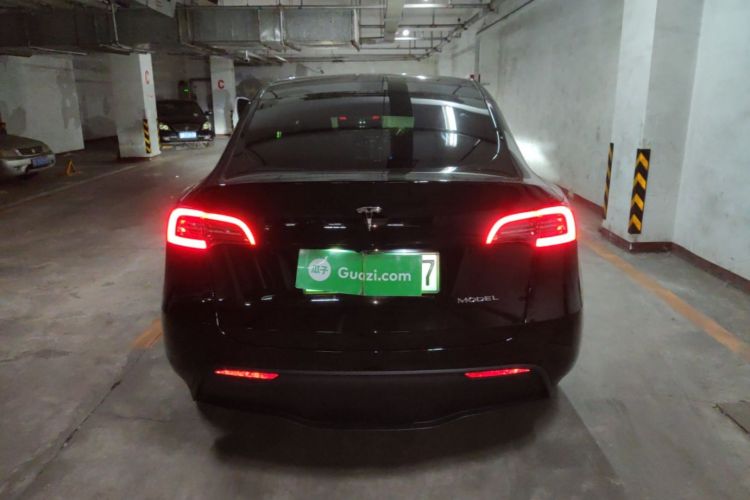 Tesla Model Y 2023 car image #6