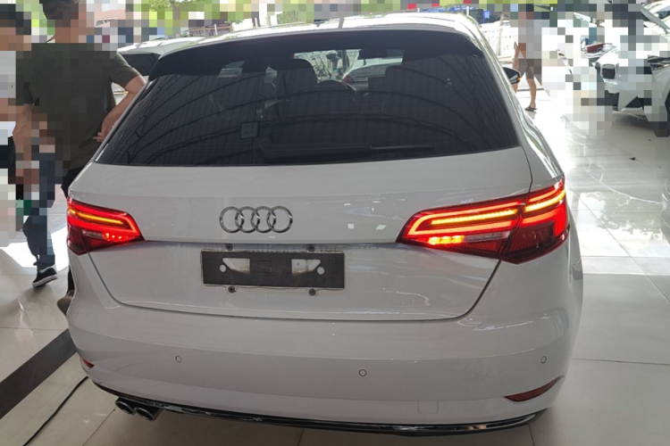 Audi A3 2019 #4 Audi A3 2019 صورة سيارة #4