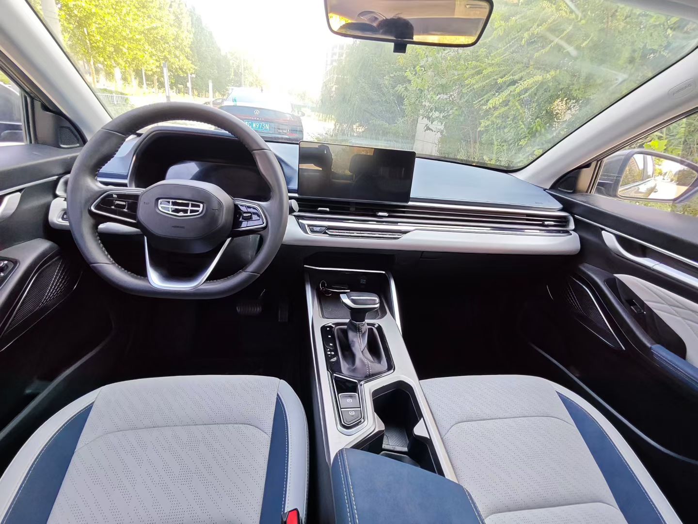 GEELY Emgrand 2024 car image #5
