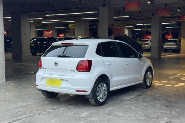 Volkswagen Polo 2016 car image #8
