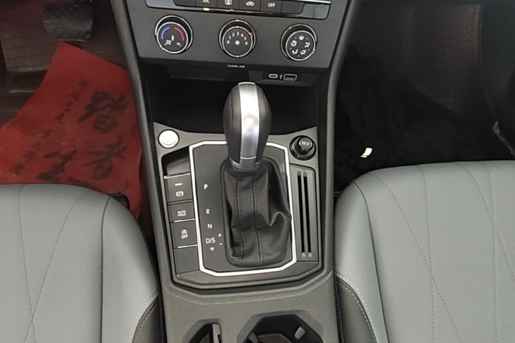Volkswagen Lavida 2024 car image #14