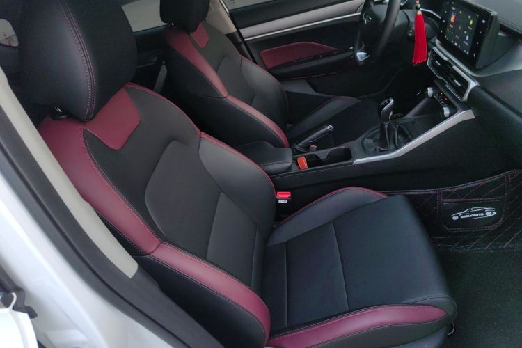 GEELY Coolray 2021 #28 GEELY Coolray 2021 car image #28