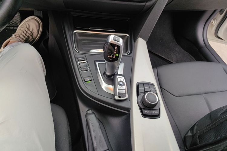 BMW 3 Series 2015 #14 BMW 3 Series 2015 car image #14