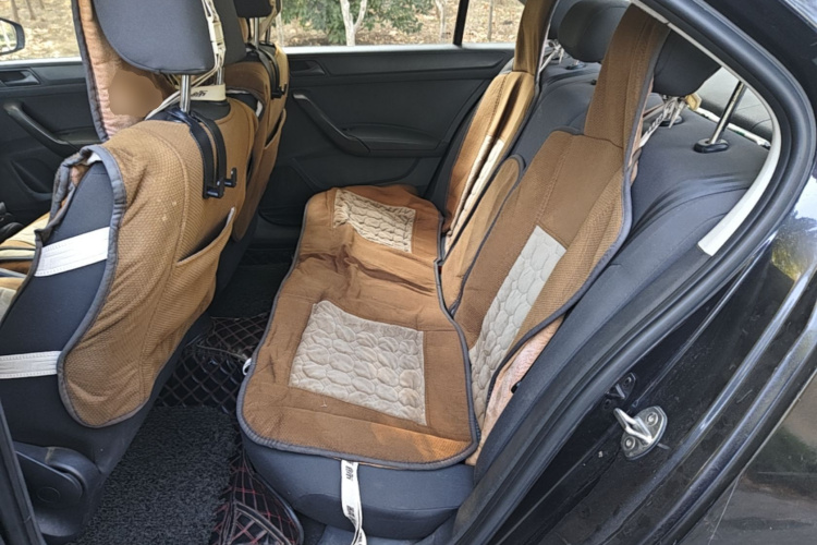 Volkswagen Santana 2017 car image #17