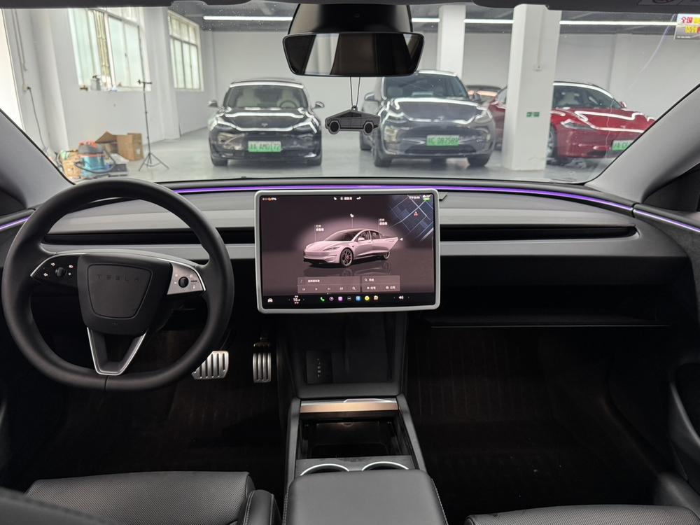 Tesla Model 3 2025 #9 Tesla Model 3 2025 car image #9