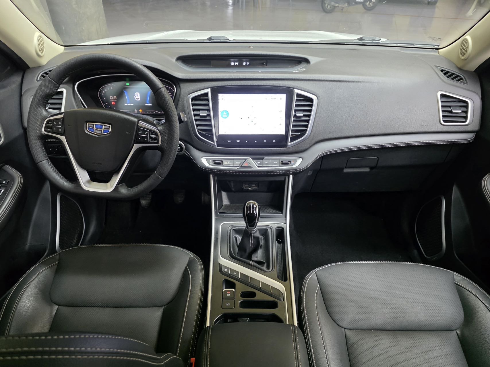 GEELY Vision X6 2019 car image #6