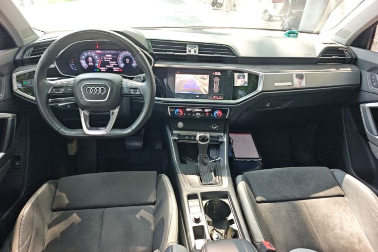 Audi Q3 2019 #10 Audi Q3 2019 car image #10