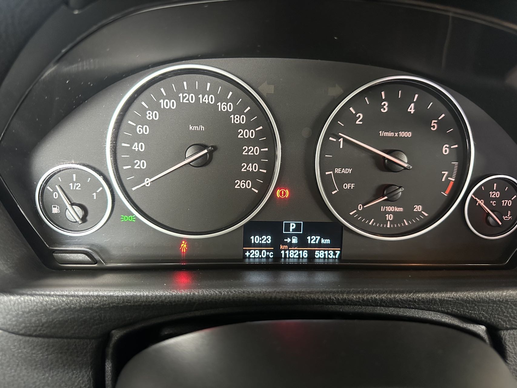 BMW 3 Series 2016 #5 BMW 3 Series 2016 car image #5