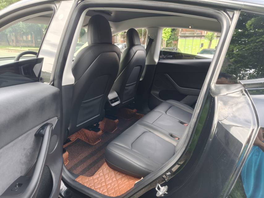 Tesla Model Y 2021 #4 Tesla Model Y 2021 car image #4