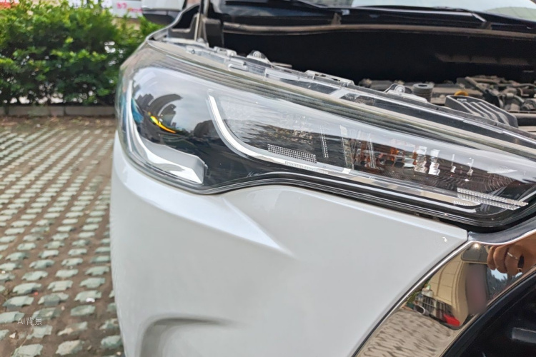 Toyota Corolla Cross 2022 #8 Toyota Corolla Cross 2022 car image #8