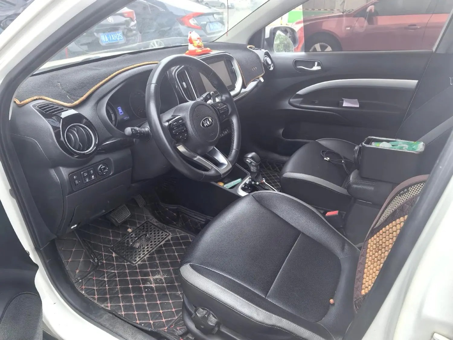 Kia KX1 2020 car image #2