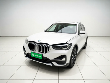 BMW X1 2020 BMW X1 2020 car image