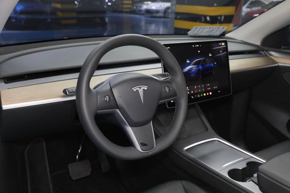 Tesla Model Y 2023 #11 Tesla Model Y 2023 immagine di auto #11