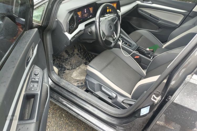 Volkswagen Golf 2021 car image #18