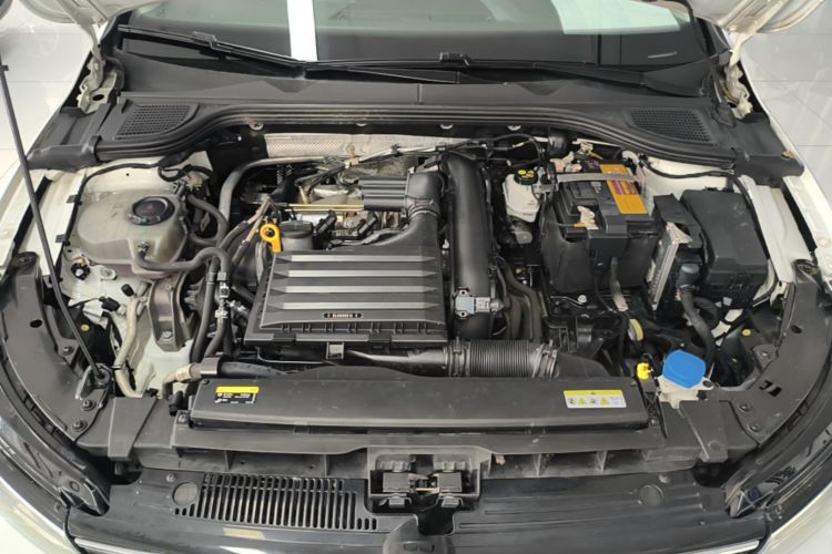 Volkswagen Golf 2023 #22 Volkswagen Golf 2023 car image #22