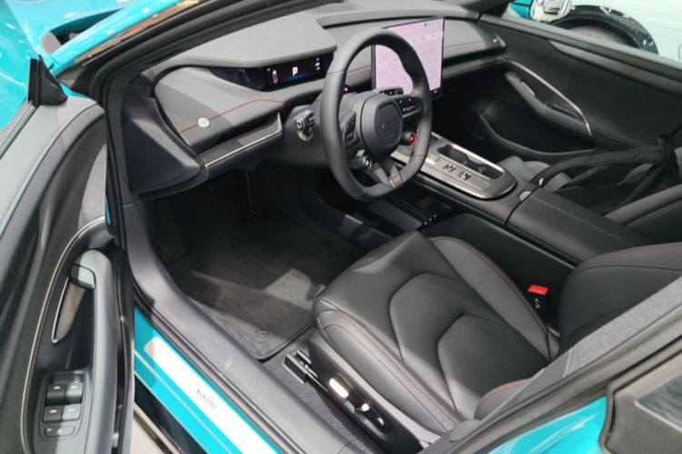 MI SU7 2025 imagen de coche #16