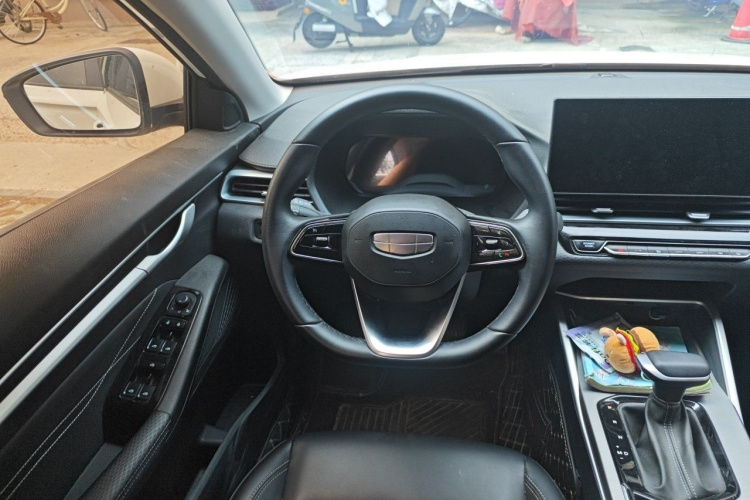 GEELY Emgrand 2024 #15 GEELY Emgrand 2024 car image #15