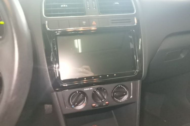 Volkswagen Polo 2018 #15 Volkswagen Polo 2018 car image #15