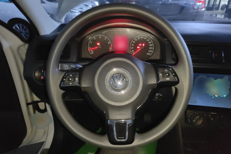 Volkswagen Santana 2016 صورة سيارة #11