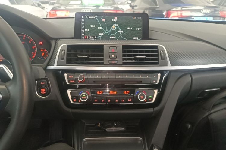 BMW 3 Series 2018 #13 BMW 3 Series 2018 car image #13