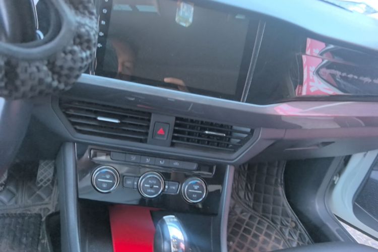 Volkswagen Bora 2019 صورة سيارة #13