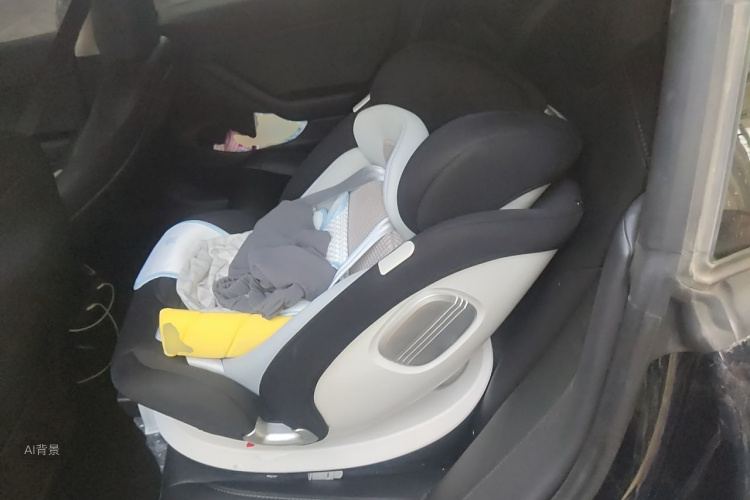 Tesla Model 3 2023 immagine di auto #19