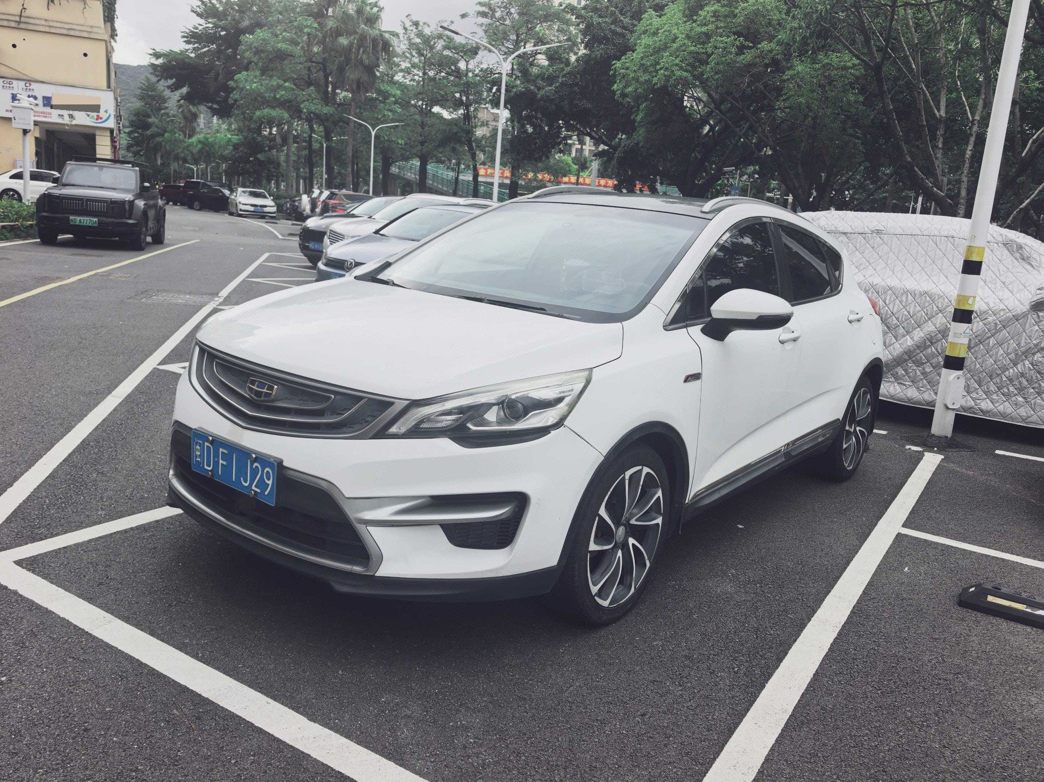 GEELY Emgrand GS 2017 car image 