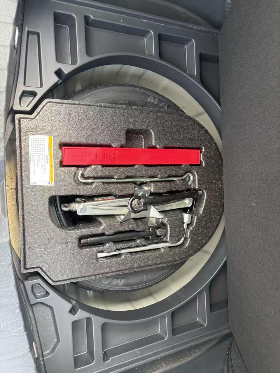 2022 car image #5