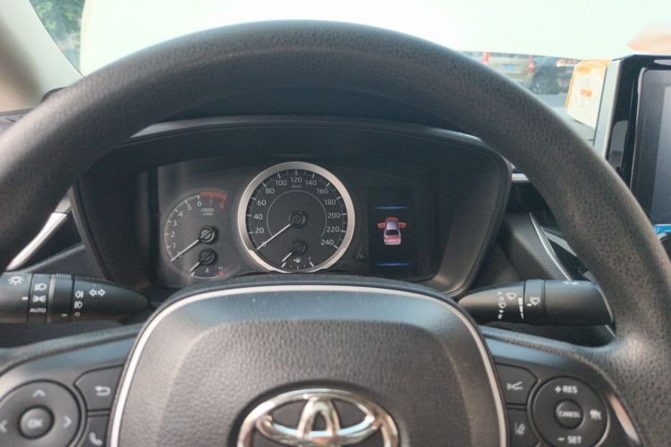 Toyota Corolla 2020 car image #12