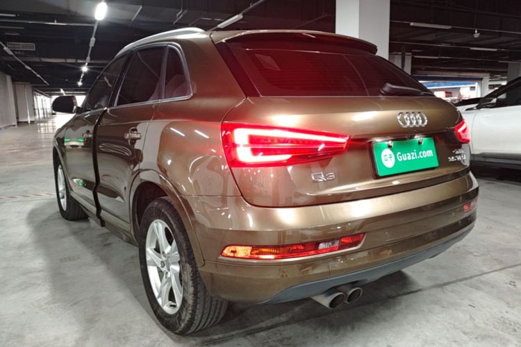 Audi Q3 2017 car image #5