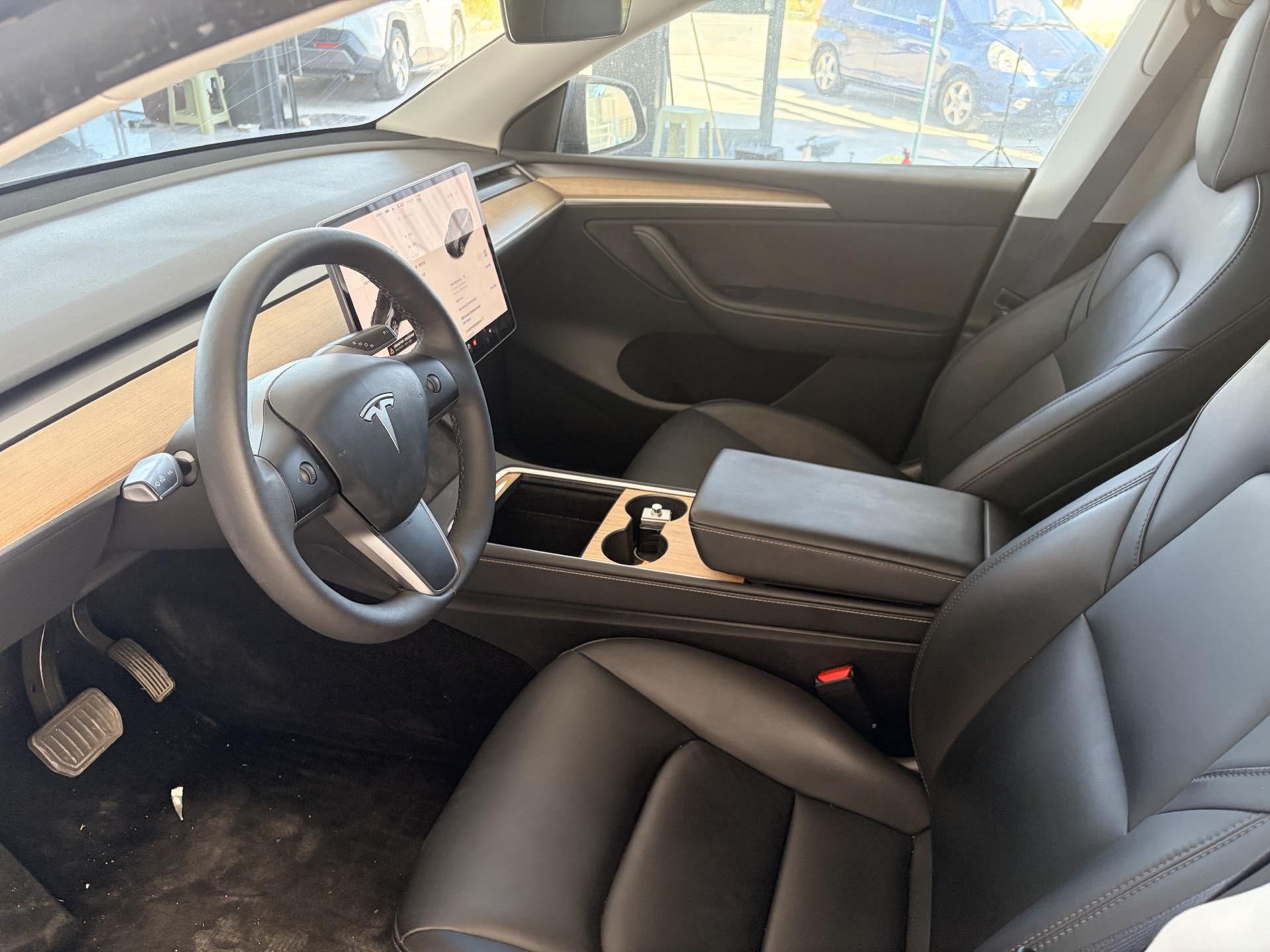 Tesla Model Y 2021 #5 Tesla Model Y 2021 صورة سيارة #5