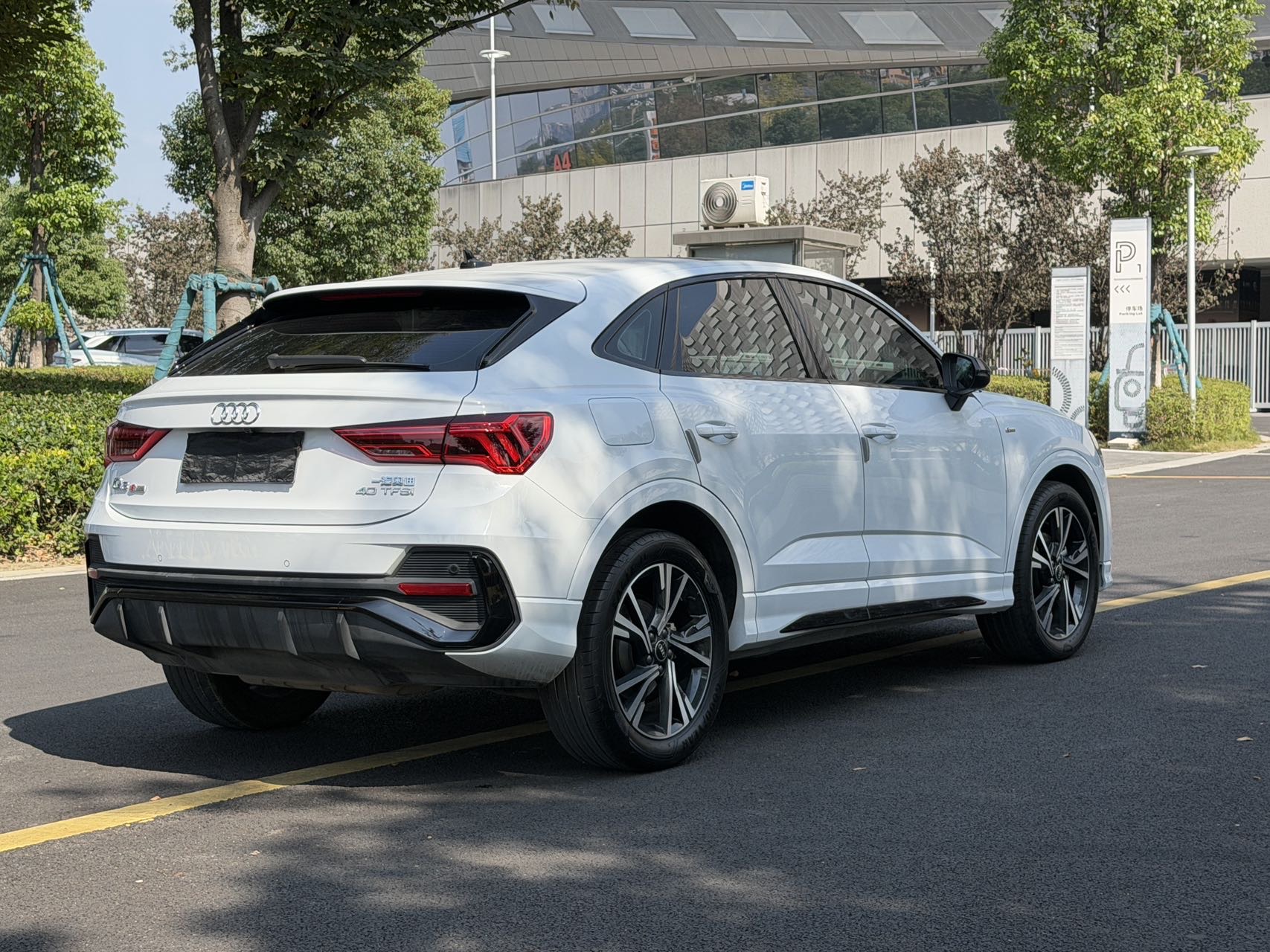 Audi Q3 Sportback 2023 imagen de coche #9