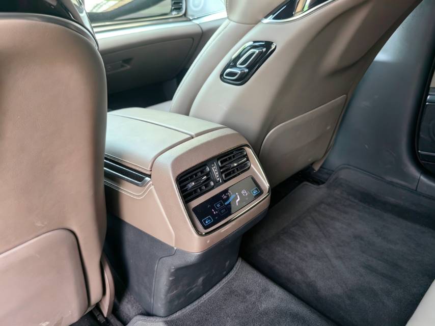 BYD Han 2024 car image #18