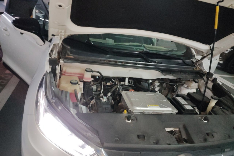 BYD Yuan New Energy 2020 #23 BYD Yuan New Energy 2020 car image #23