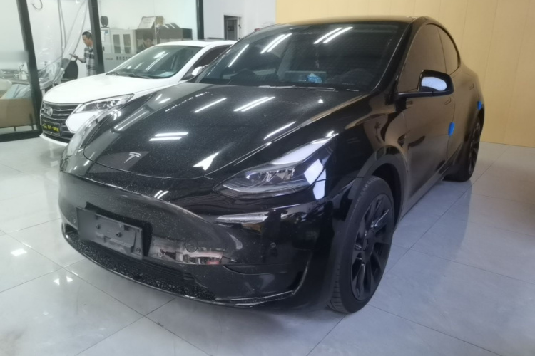 Tesla Model Y 2023 #2 Tesla Model Y 2023 car image #2