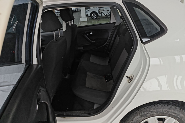 Volkswagen Polo 2017 #17 Volkswagen Polo 2017 car image #17