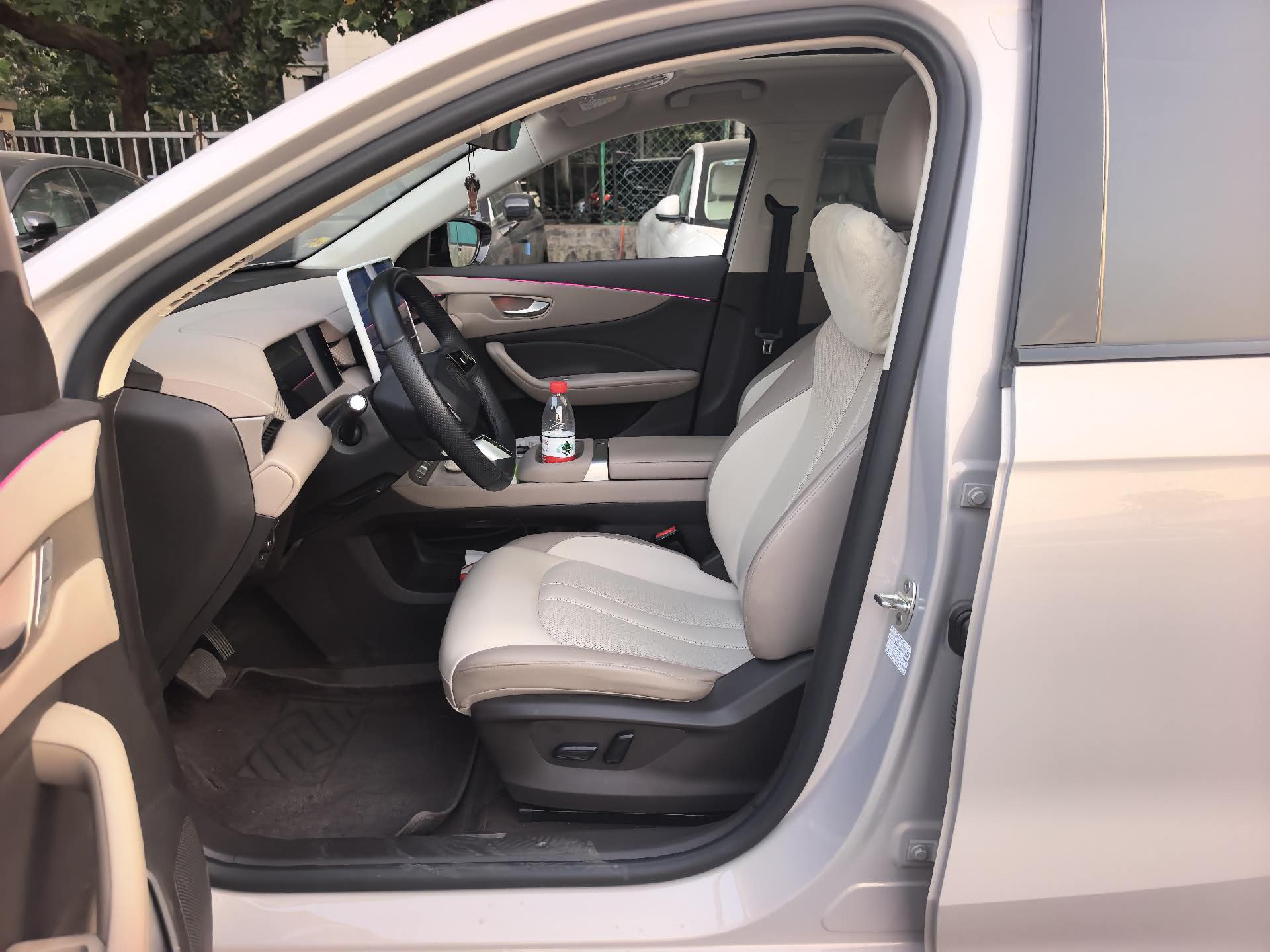 MG ES5 2025 imagen de coche #5