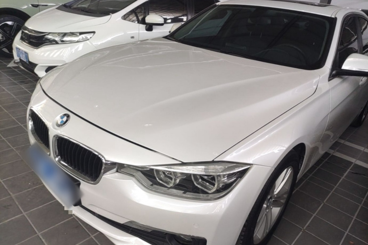 BMW 3 Series 2016 изображение автомобиля #2